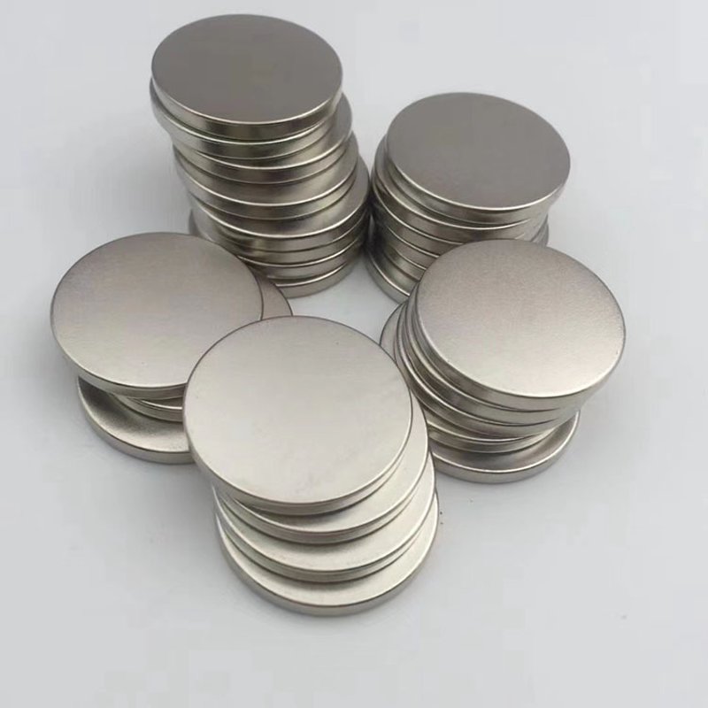 强磁磁铁：揭秘其在工业制造中的强大威力